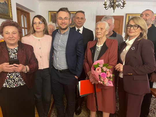 Sto lat to za mało! Wyjątkowy jubileusz pani Marianny z Zamościa Sto lat to za mało! Wyjątkowy jubileusz pani Marianny z Zamościa