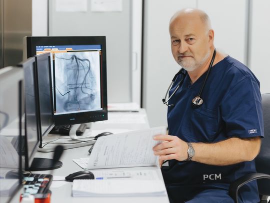 Szansa na nowe życie, czyli „remontada” 10 serc Międzynarodowy zespół kardiologów podczas zabiegów na żywo w Szpitalu Kardiologii Inwazyjnej Ikardia w Nałęczowie.