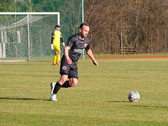 Szybka czerwona kartka dla bramkarza, później dwa gole. Omega zremisowała z Olimpiakosem