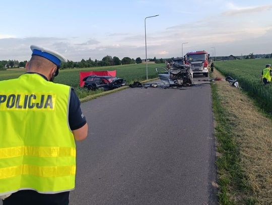 Tragiczne zakończenie weekendu. Dwie osoby zginęły w wypadku