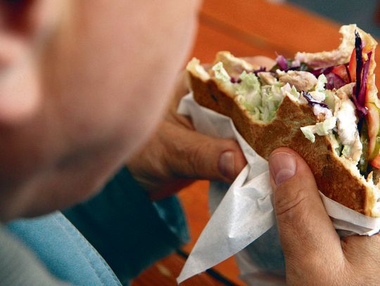 Trzy spojrzenia na otyłość