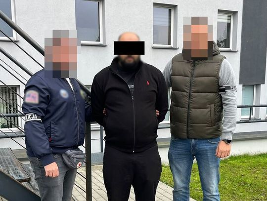 Ukradł biżuterię za prawie 100 tys. zł. Policjanci dopadli go po trzech latach