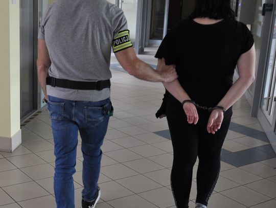 Ukradła kartę szwagrowi i wypłaciła ponad 17 tys. zł. 34-latka zatrzymana