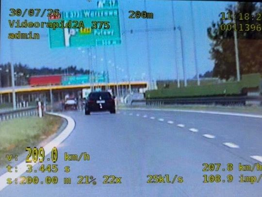 Ukrainiec spieszył się na wakacje. Na liczniku 209 km/h