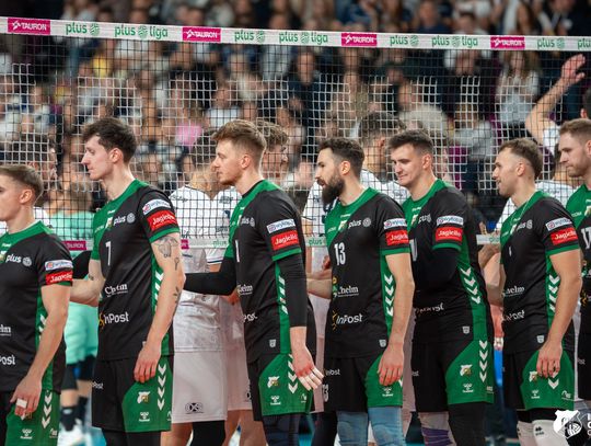 W Chełmie pożegnanie z kibicami. Wynik meczu beniaminka bardzo interesuje mistrza Polski W Chełmie pożegnanie z kibicami. Wynik meczu beniaminka bardzo interesuje mistrza Polski