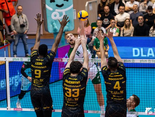 W spotkaniu otwierającym dziewiątą kolejkę InPost ChKS Chełm przegrał z Barkomem Każany Lwów 2:3