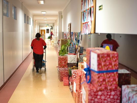 Odwiedziliśmy magazyn Szlachetnej Paczki. Wolontariusze mają co robić Odwiedziliśmy magazyn Szlachetnej Paczki. Wolontariusze mają co robić