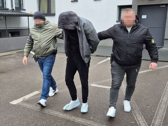 Wioząc narotyki nie zadbał o żarówki w samochodzie. To był błąd diler_Łuków