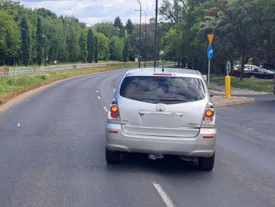 Wypadek na alei Sikorskiego. Komunikacja skierowana na objazdy
