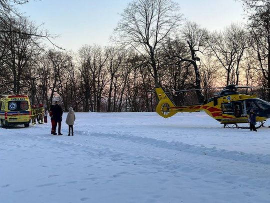 Wypadek w Parku Czartoryskich. Dziecko zabrał śmigłowiec LPR_wypadek_Puławy