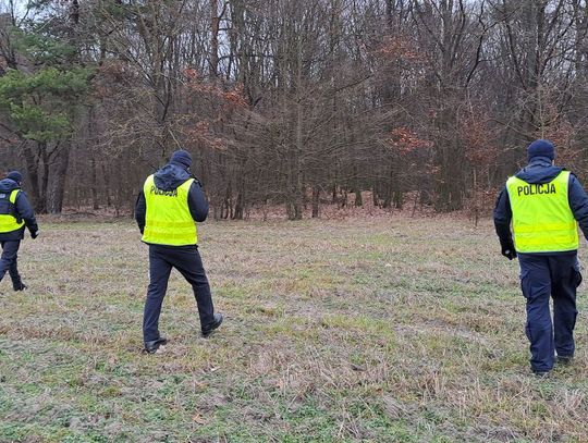 Zaginął w drugi dzień świąt. Znaleziono ciało 45-latka Prace poszukiwawcze funkcjonariuszy Policji