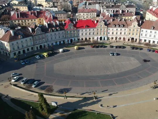 Zmiany na Placu Zamkowym. Kierowcy muszą przygotować się na utrudnienia
