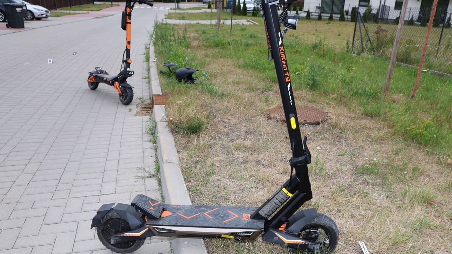 Dwóch 14-latków zderzyło się na hulajnogach elektrycznych w Świdniku. Jeden trafił do szpitala
