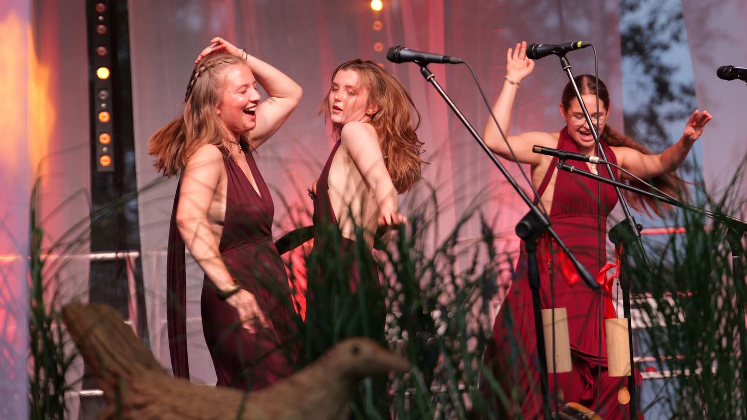 Folkowe brzmienia i nadbużańska tradycja. Festiwal „Tajemnica Jeziora” porwał tłumy nad Jeziorem Glinki