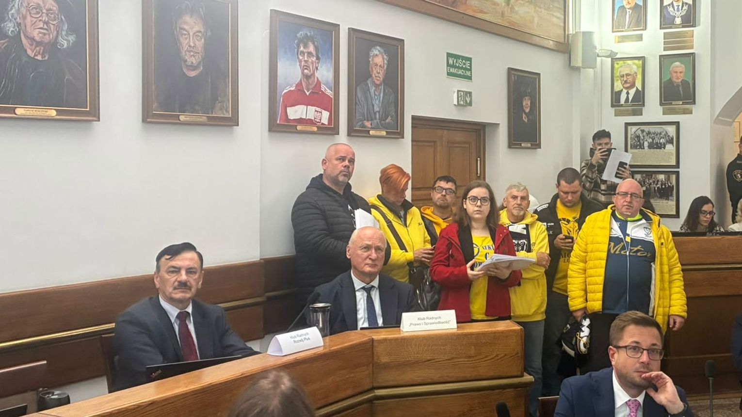 Kibice Motoru przyszli do Ratusza. Fulara: Stadion żużlowy powstanie