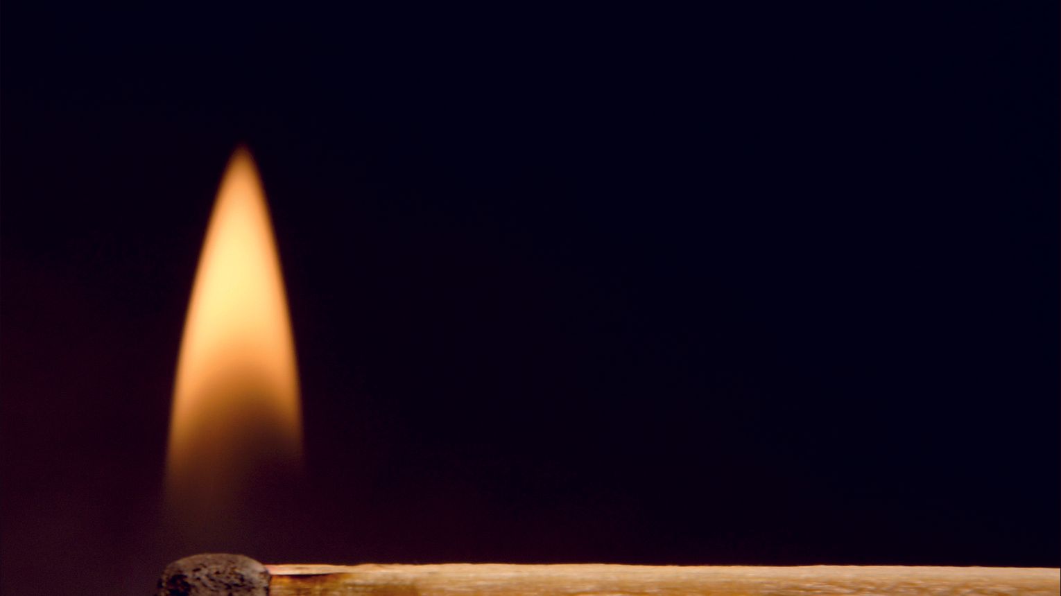 Nocny pożar odsłonił rodzinną tragedię. Nie żyje 74-letnia kobieta