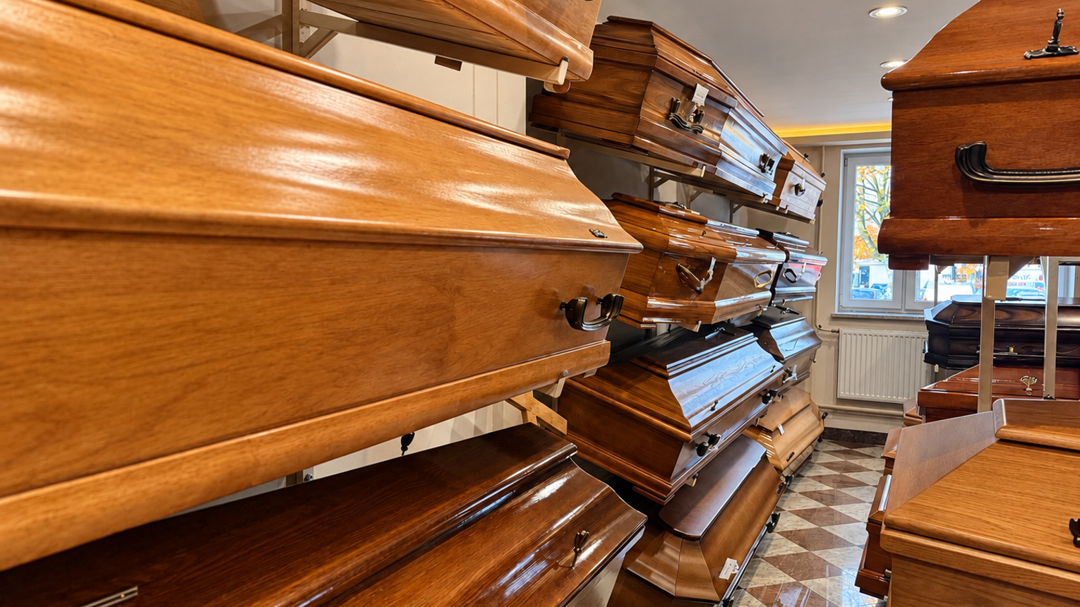 Tajemnice branży funeralnej - moda, zwyczaje, przesądy i kod QR