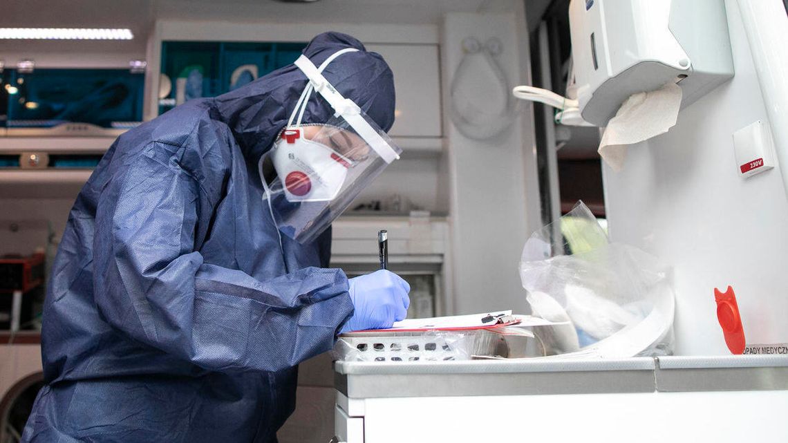 1 306 nowych przypadków zakażenia koronawirusem w Polsce. Zmarło 15 chorych 1 306 nowych przypadków zakażenia koronawirusem w Polsce. Zmarło 15 chorych