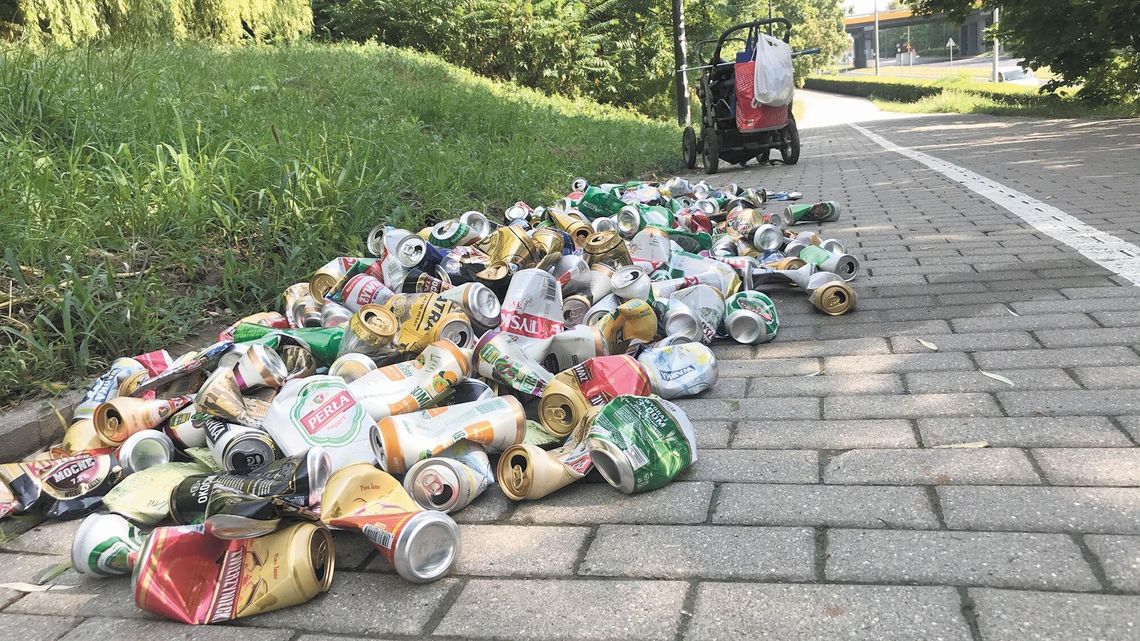 1 kilogram to 56 puszek. Ile można zarobić na zbieraniu puszek w Lublinie?