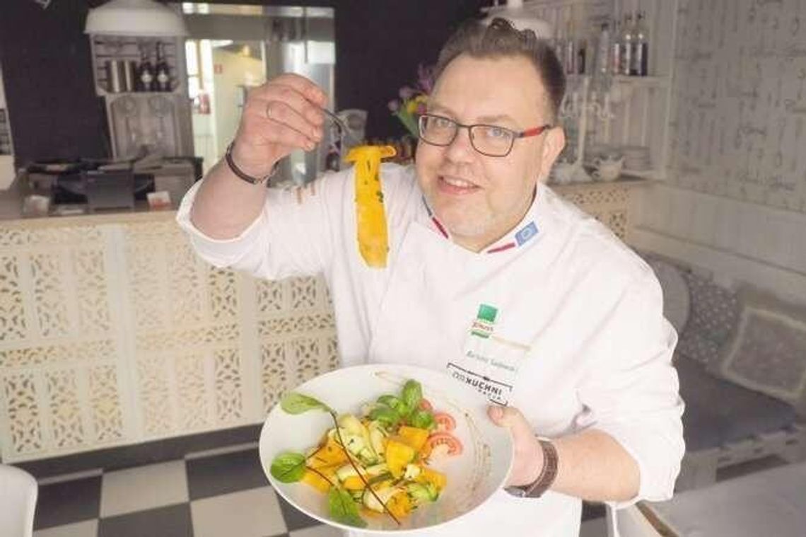 10 pysznych dań z pomidorów. Chłodnik, makaron, a może gulasz? [przepisy]