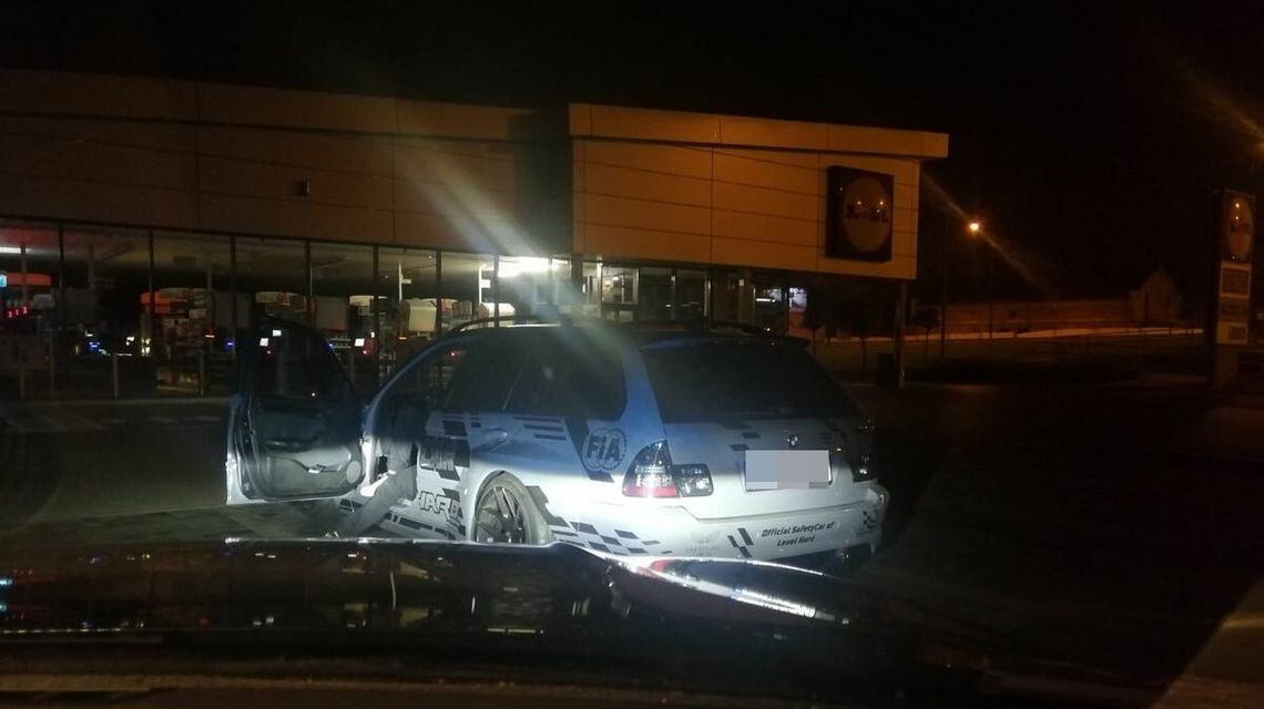 100 sprawdzonych samochodów, kilkanaście zabranych dokumentów. Nocna akcja policji w Lublinie