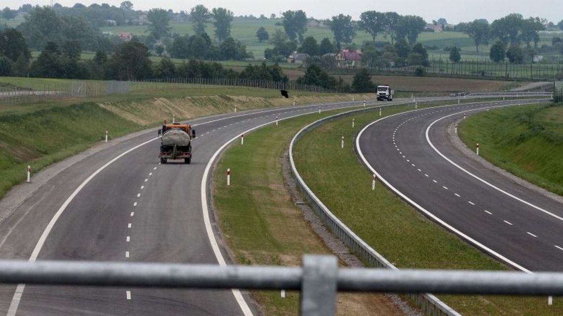 11 chętnych na opracowanie koncepcji drogi S12 Piaski-Dorohusk 11 chętnych na opracowanie koncepcji drogi S12 Piaski-Dorohusk