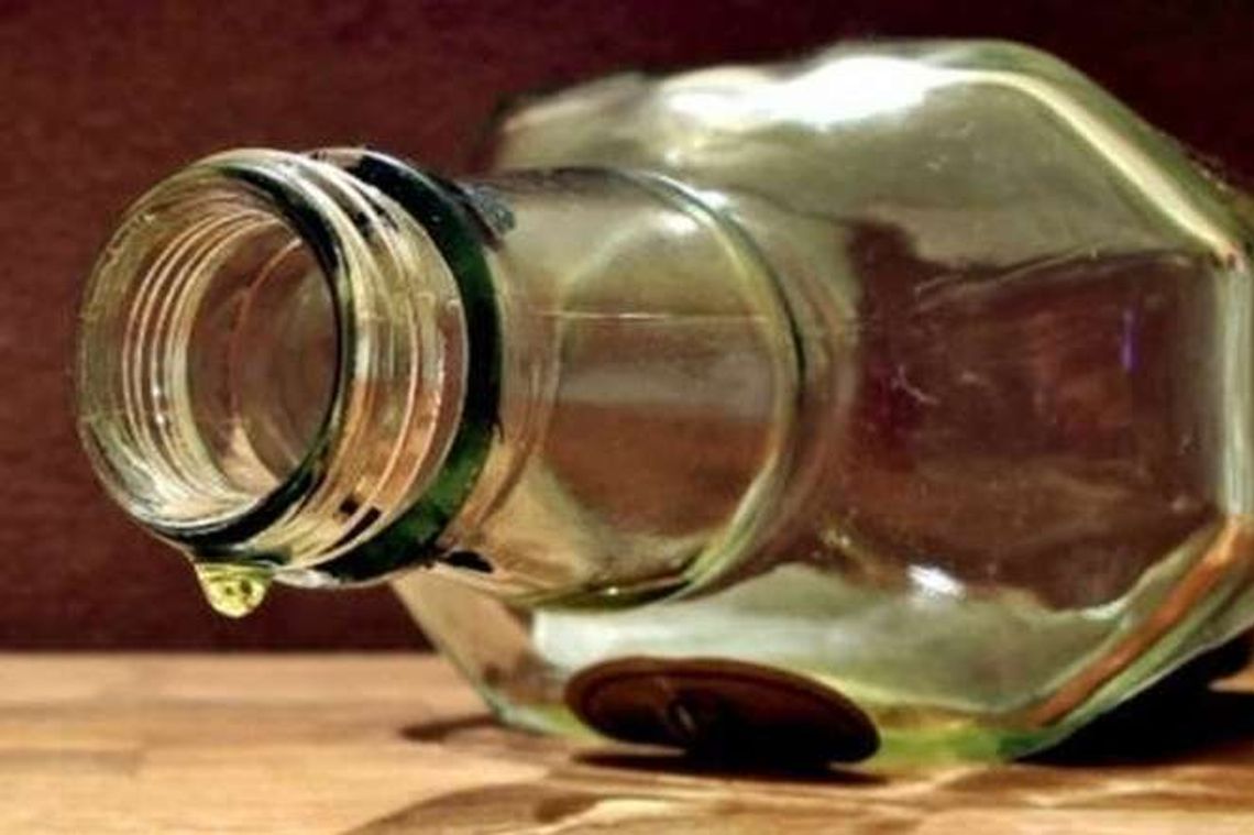 11-latka potłukła się na placu zabaw. Pijana matka w ciąży była w domu