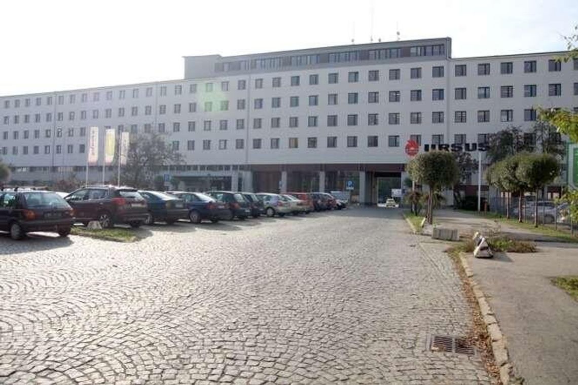 11 tys. metrów powierzchni, a pod spodem schron. "Pentagon" na sprzedaż