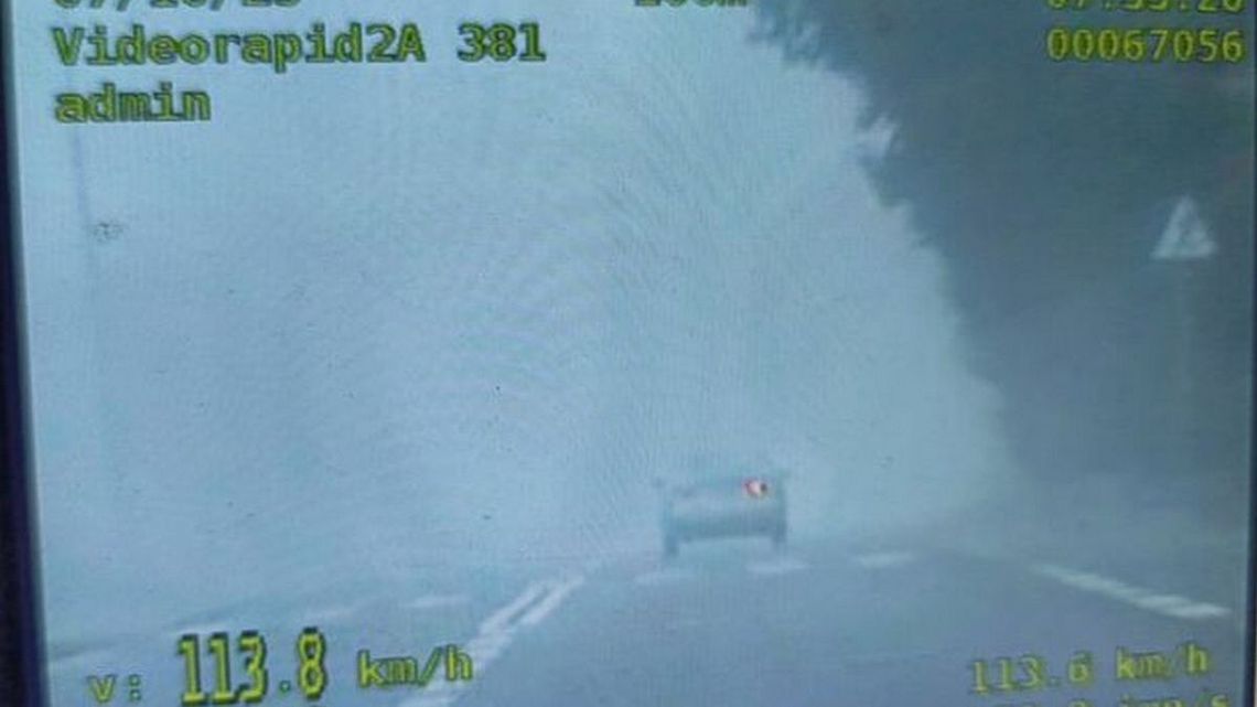 113 km/h w terenie zabudowanym. Dostał 24 punkty, stracił prawo jazdy i 3 tysiące