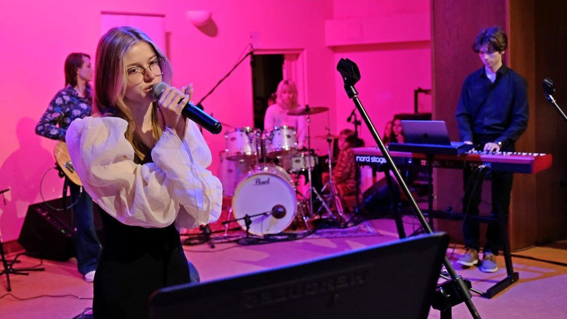 113 szkół w akcji Twój Dar Serca dla Hospicjum 113 szkół w akcji Twój Dar Serca dla Hospicjum