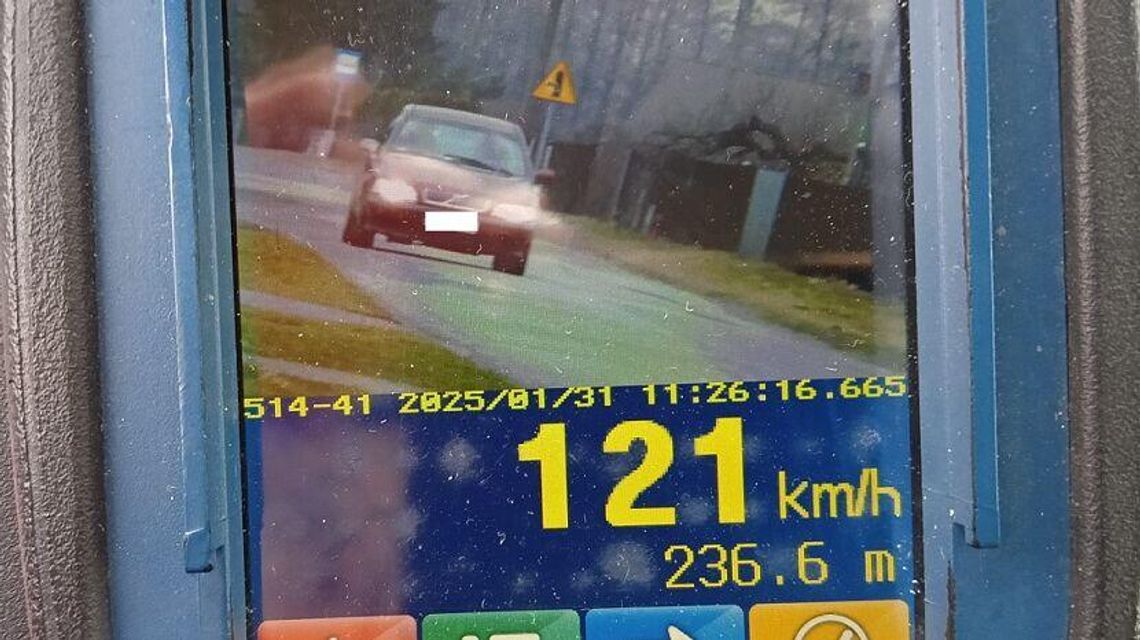 121 km/h w terenie zabudowanym. 32-latek stracił prawo jazdy i słono zapłaci 121 km/h w terenie zabudowanym. 32-latek stracił prawo jazdy i słono zapłaci
