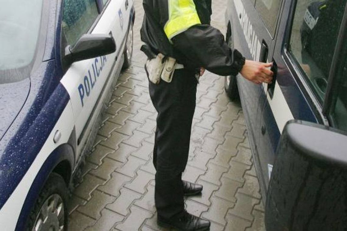 13-latek grasował na Czechowie i bez powodu niszczył auta