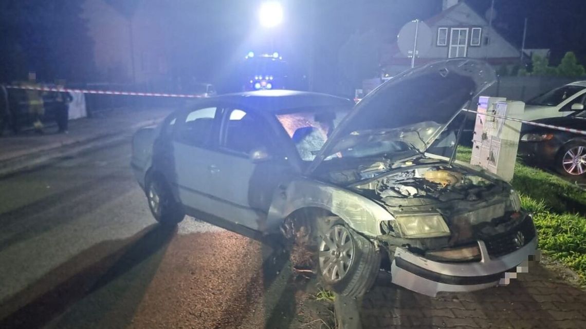 13-latek uderzył autem w słup. Samochód „pożyczył” od babci 13-latek uderzył autem w słup. Samochód „pożyczył” od babci