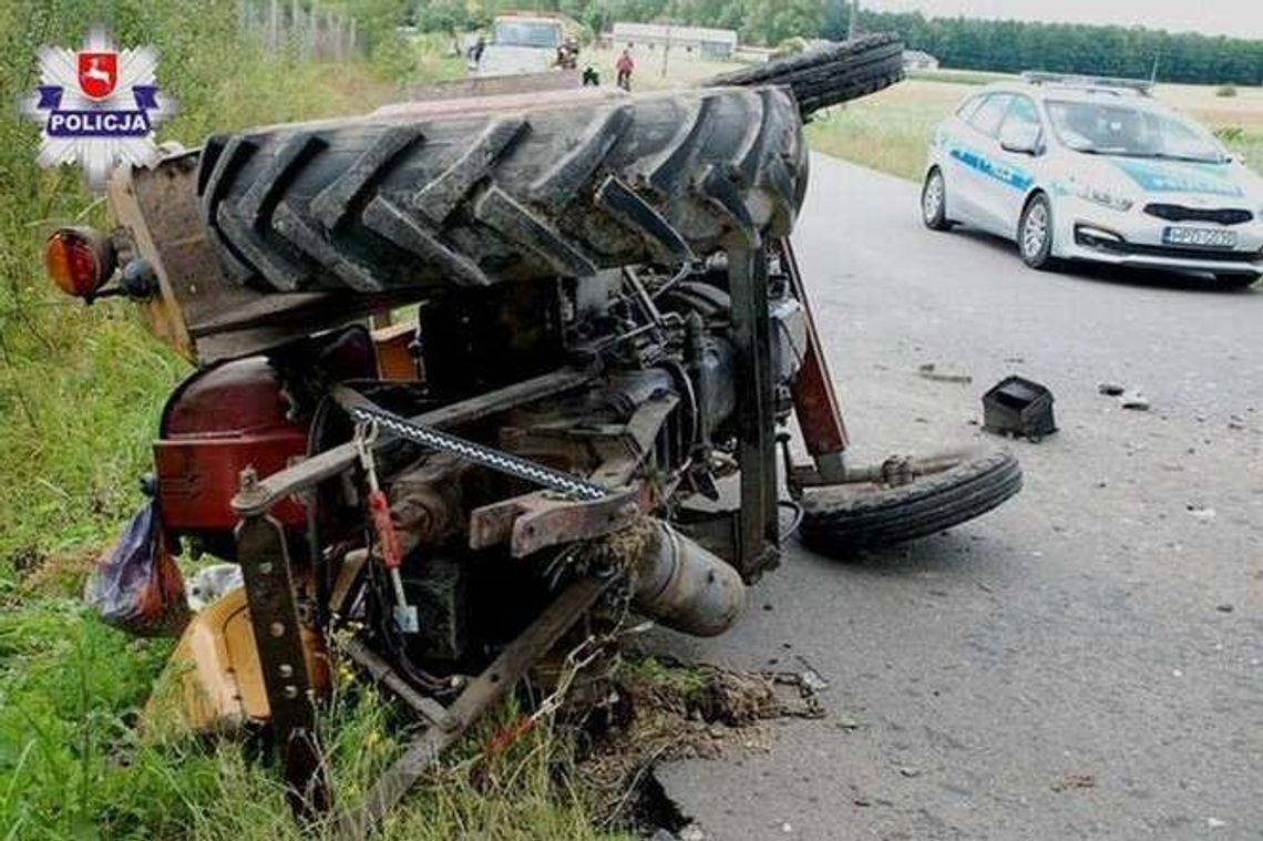 14-latek jechał traktorem, na błotniku siedział 13-letni brat