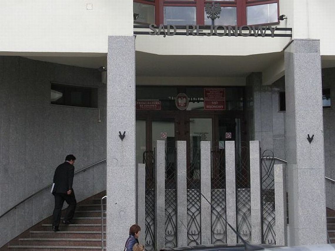 15-latek kradł pieniądze. Sam też był okradany 15-latek kradł pieniądze. Sam też był okradany