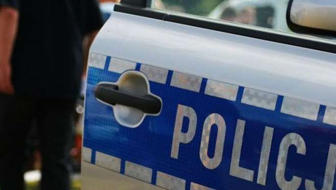 15-latek pobity w domu? Domownicy ruszyli też z kijem na policjantów