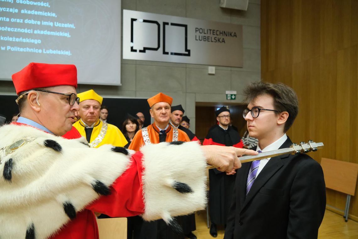 15 tysięcy dla studentów, 19 tysięcy dla doktorantów. Lublin przyjmuje wnioski o stypendia 15 tysięcy dla studentów, 19 tysięcy dla doktorantów. Lublin przyjmuje wnioski o stypendia