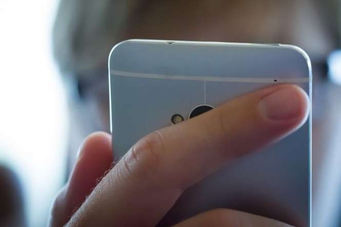 16-latek zadzwonił do ABW: "W lesie jest bomba"