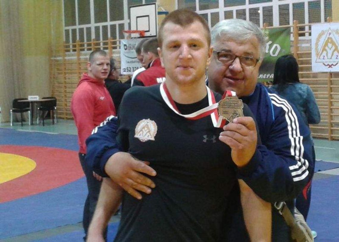 16 medali województwa lubelskiego podczas młodzieżowych mistrzostw Polski w zapasach 16 medali województwa lubelskiego podczas młodzieżowych mistrzostw Polski w zapasach