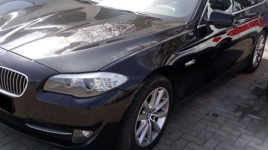 17-latek strzelał z wiatrówki do drzwi hali sportowej. Potem uciekał przed policją 17-latek strzelał z wiatrówki do drzwi hali sportowej. Potem uciekał przed policją