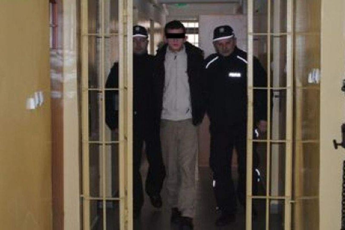 20-latek obmacywał kobiety na ulicach. Trafił za kraty