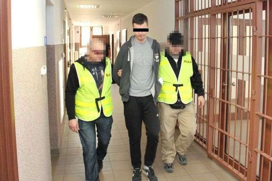 20-latek prześladował swoją byłą dziewczynę. Teraz tego pożałuje 20-latek prześladował swoją byłą dziewczynę. Teraz tego pożałuje