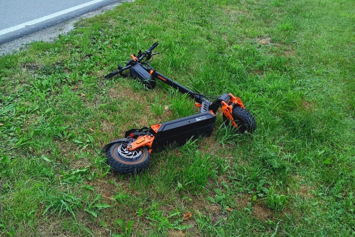 20-latek rozbił się na hulajnodze elektrycznej. Policja przypomina o kaskach i zasadach jazdy