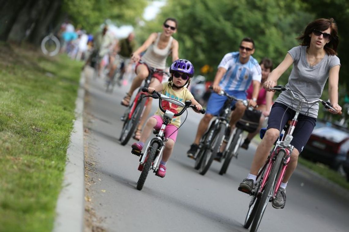 20 Święto Roweru w Lubartowie. Przyjechały tysiące rowerzystów (wideo)