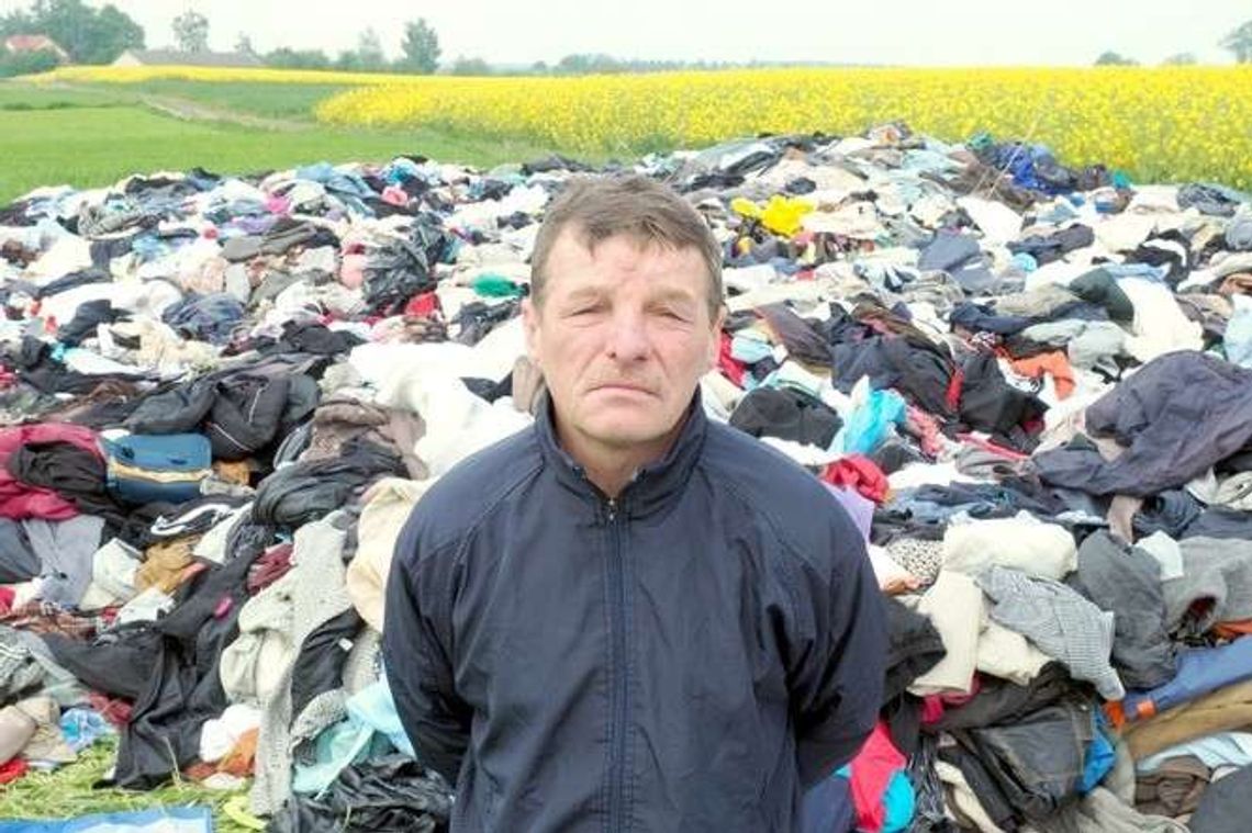 20 ton ubrań na polu pod Lublinem. Już wiadomo skąd się tam wzięły