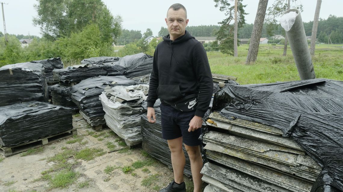 20-tonowa bomba ekologiczna za zgodą gminy. To nie może tak tu leżeć i truć