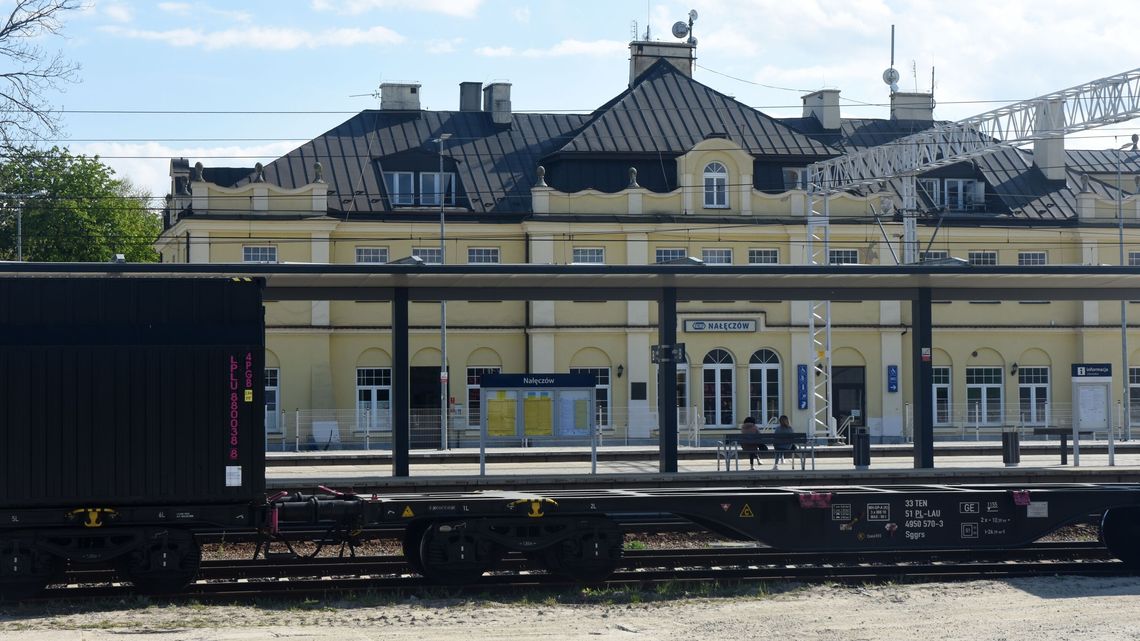 200 ciężarówek mniej. Producent wody przerzuca się na transport kolejowy