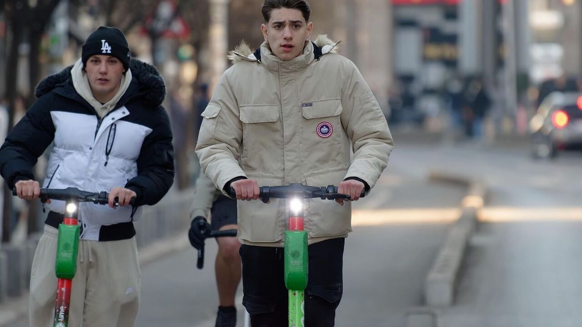 200 kontroli i 136 wykroczeń - policjanci wzięli się za użytkowników hulajnóg