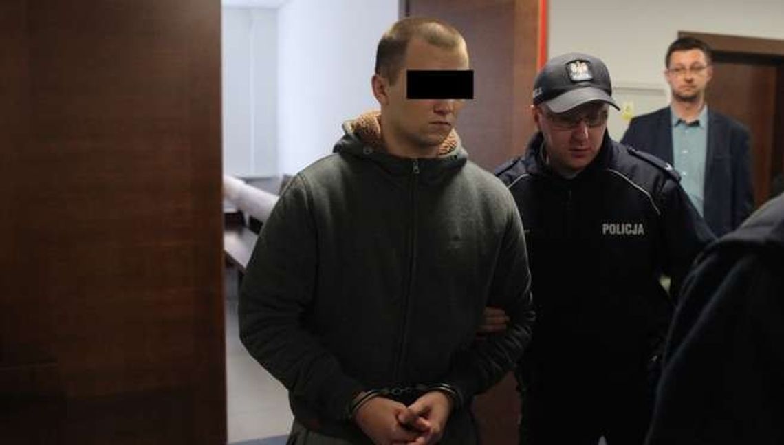 21-latek usłyszał wyrok za gwałt 13-latki. Zwabił ją i zmusił do seksu 21-latek usłyszał wyrok za gwałt 13-latki. Zwabił ją i zmusił do seksu