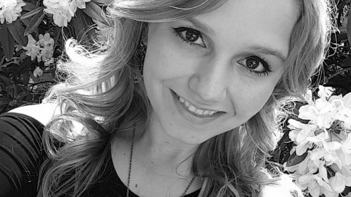 21-latka robiła sobie selfie, spadła z klifu 21-latka robiła sobie selfie, spadła z klifu